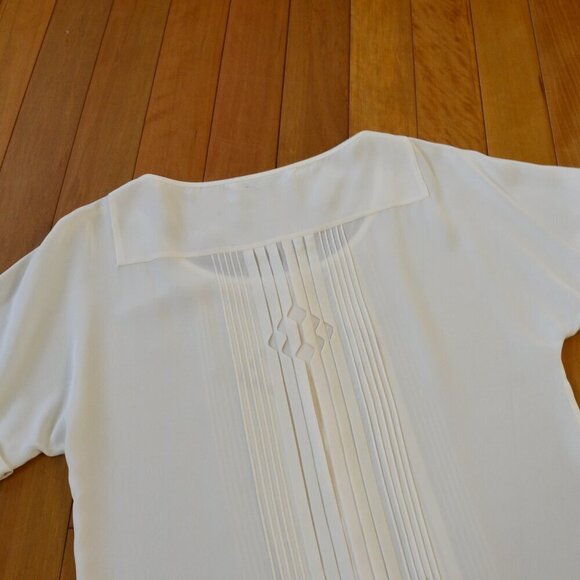 Trina Turk 100% Silk Top Blouse Pleated Women Size P - Picture 8 of 11